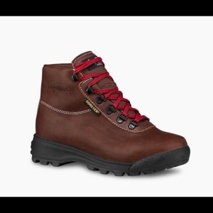 WOMENS VASQUE SUNDOWNER HIKING BOOTS